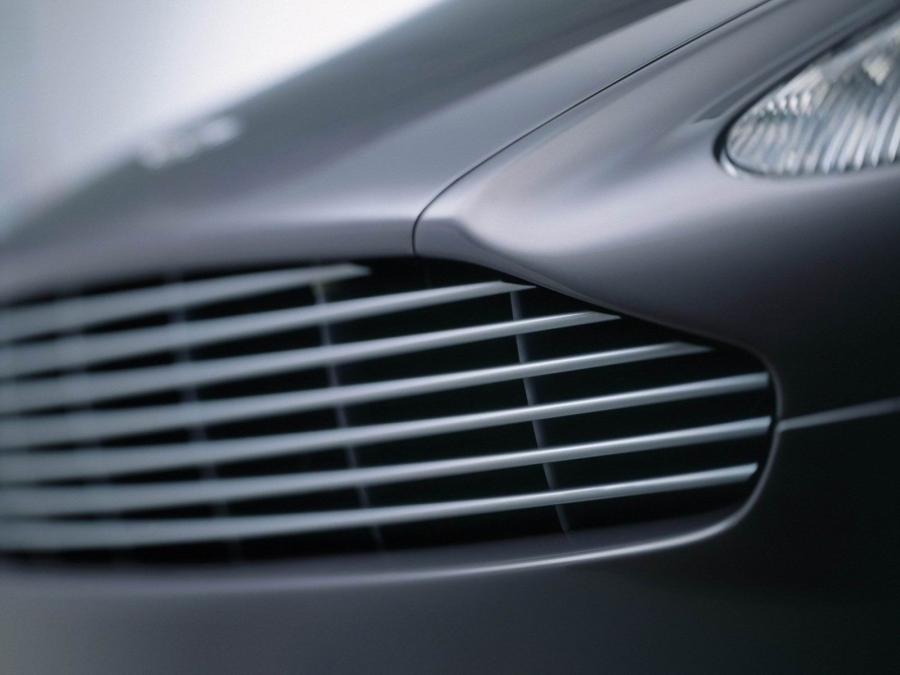 Детали экстерьера Aston Martin DB9 2004 года  (WW) (фото 27 из 39)